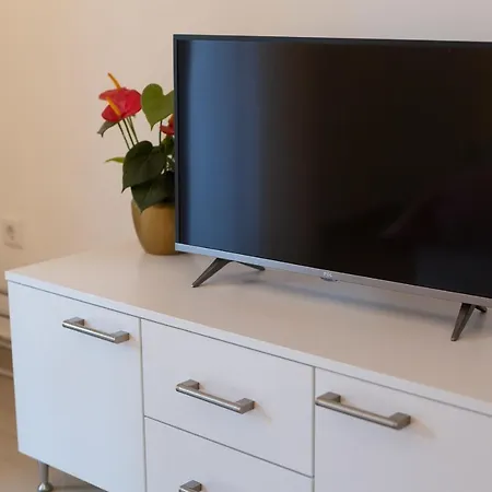 Mara Matic * Malinska