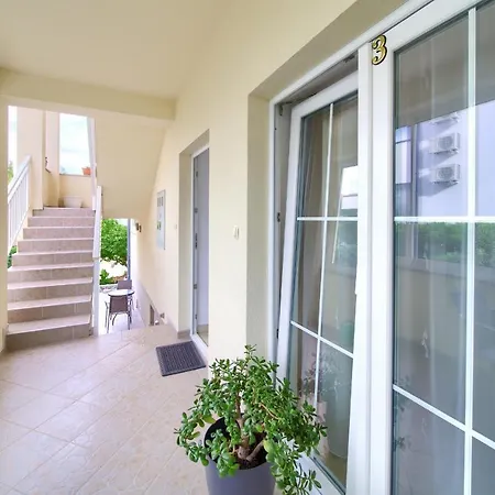 Mara Matic * Malinska