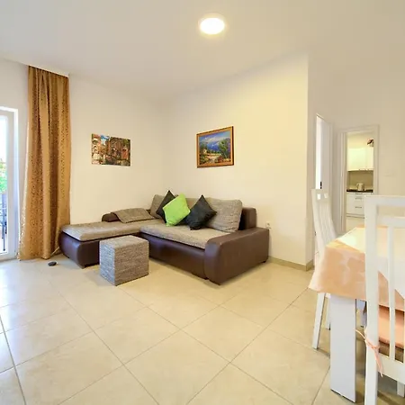 Apartamento Mara Matic Malinska