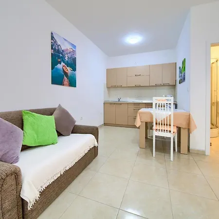 Mara Matic * マリンスカ