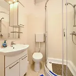 Apartament Mara Matic *