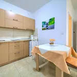 Apartament Mara Matic *